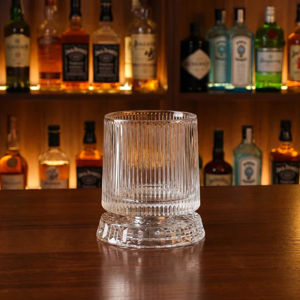 Veluzzi® Rotating Whiskey Glass